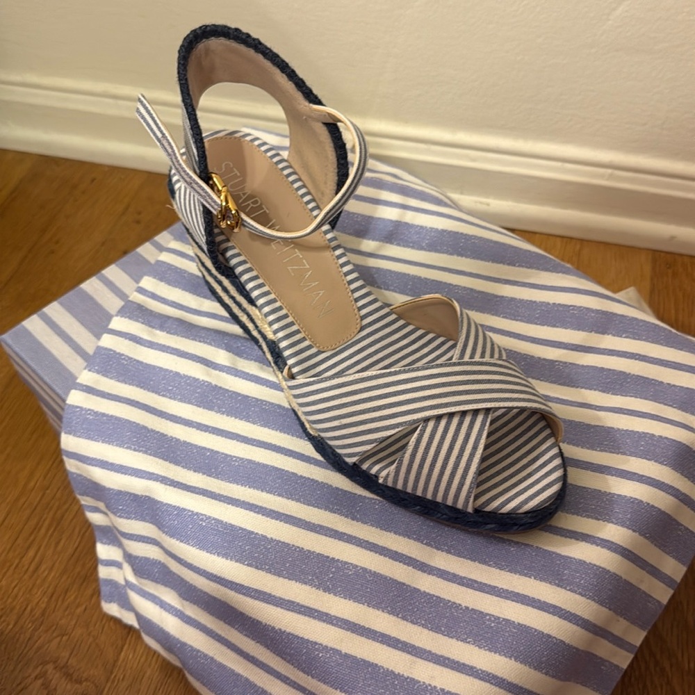 Brand New in Box Stuart Weitzman Mirela Espadrille 7.5